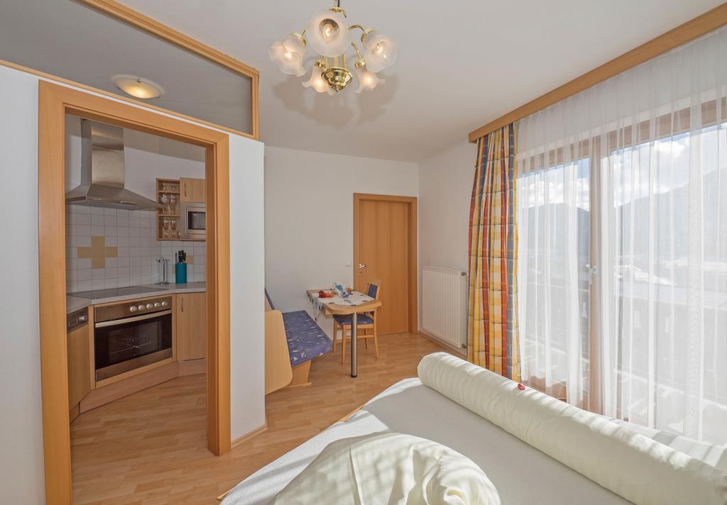 Haus Schluder - Familie Stanitzer Hotel Weissensee Room photo